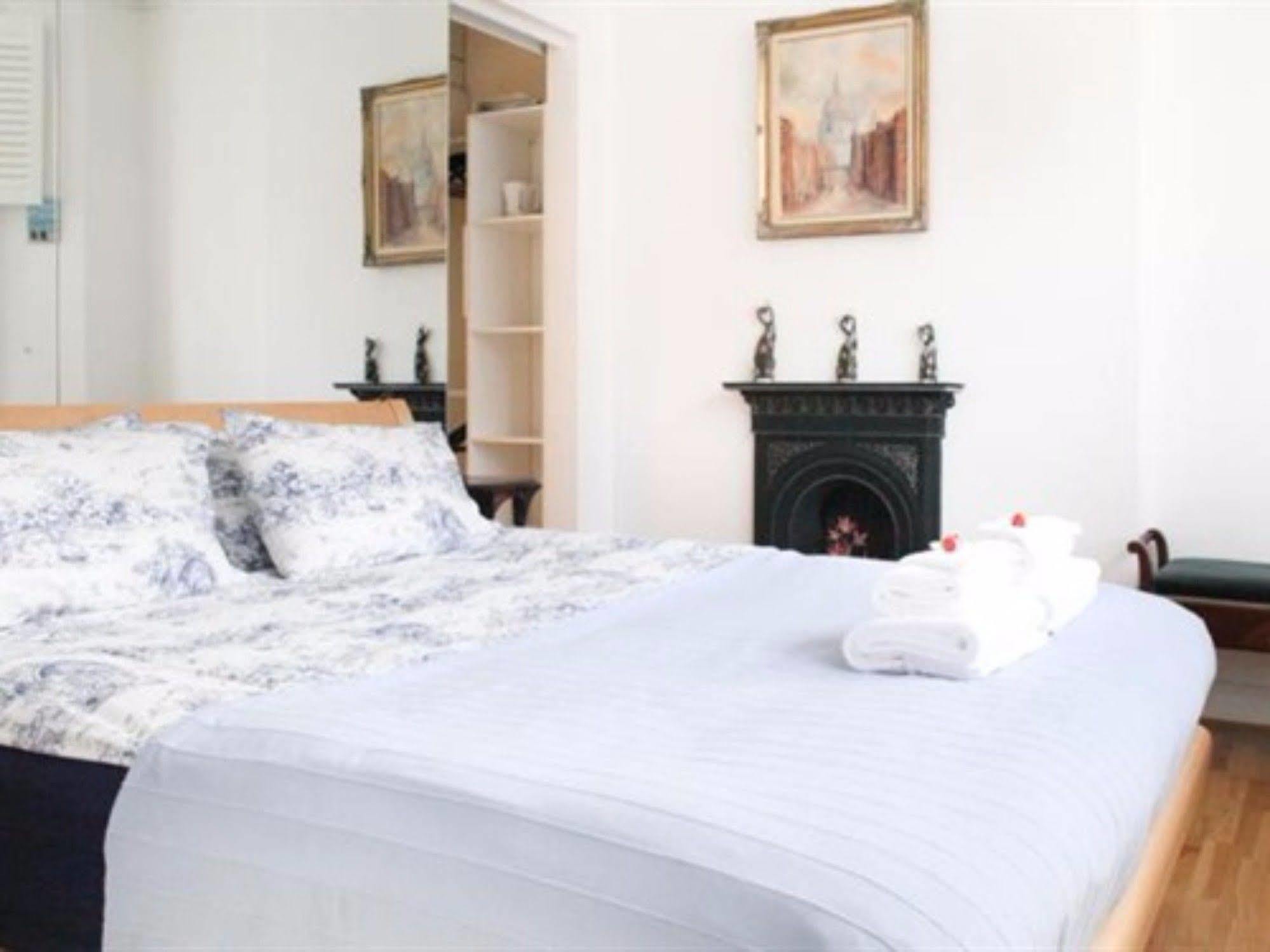 Kensington Apartments リッチモンド エクステリア 写真