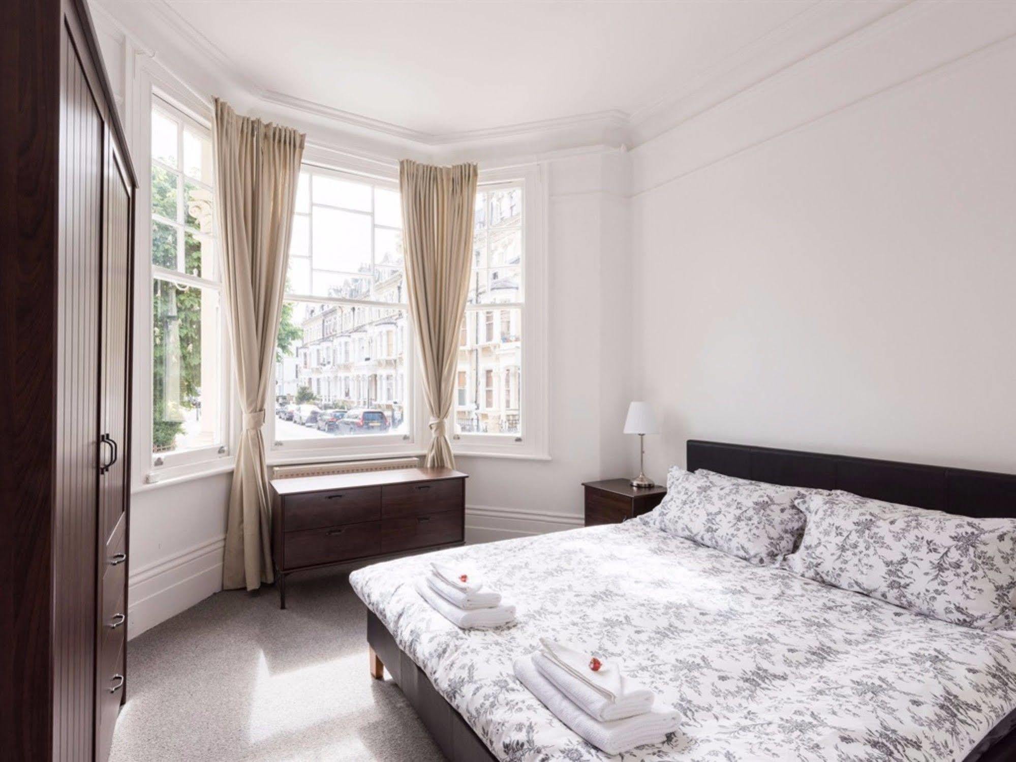 Kensington Apartments リッチモンド エクステリア 写真