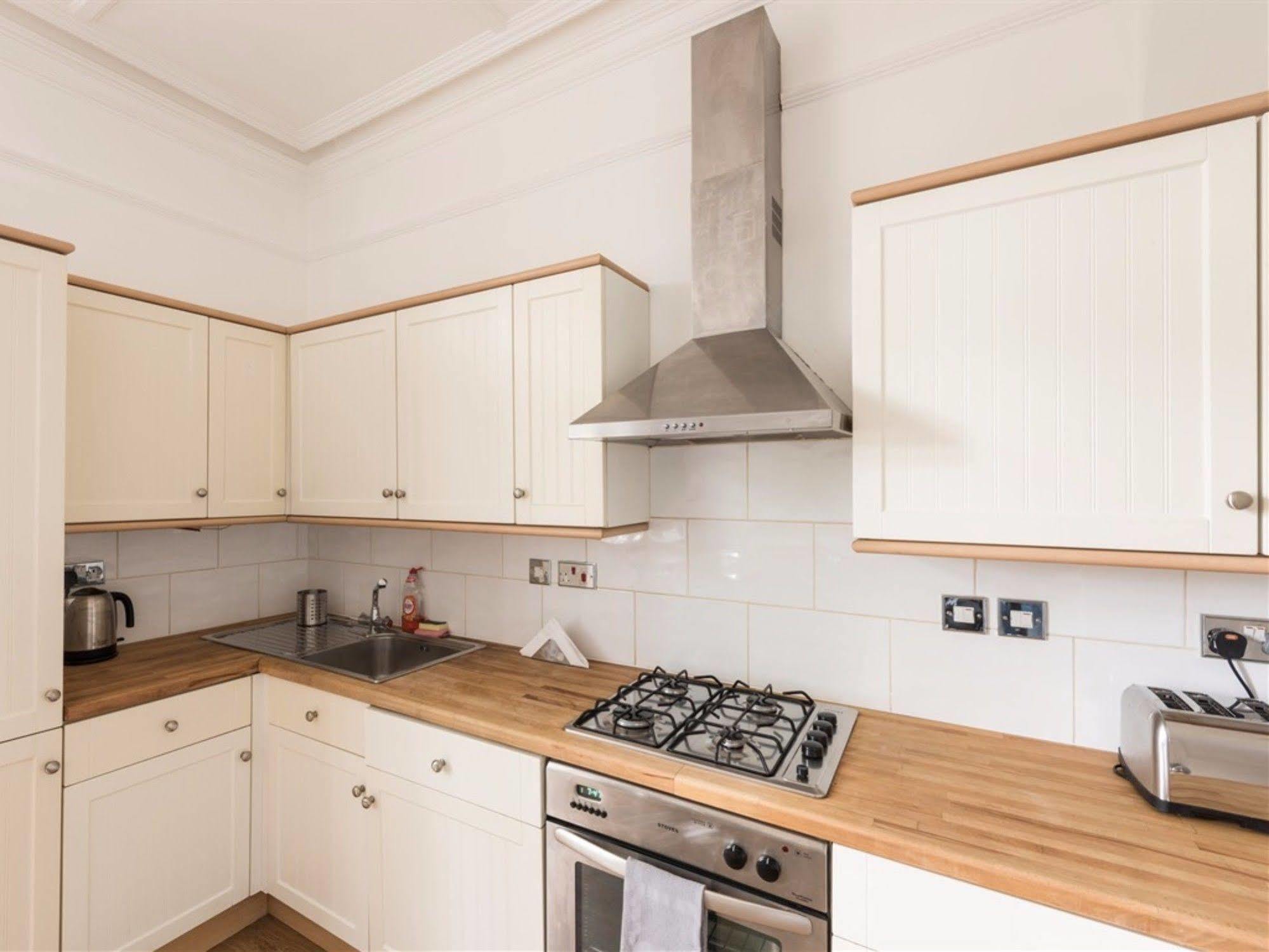 Kensington Apartments リッチモンド エクステリア 写真