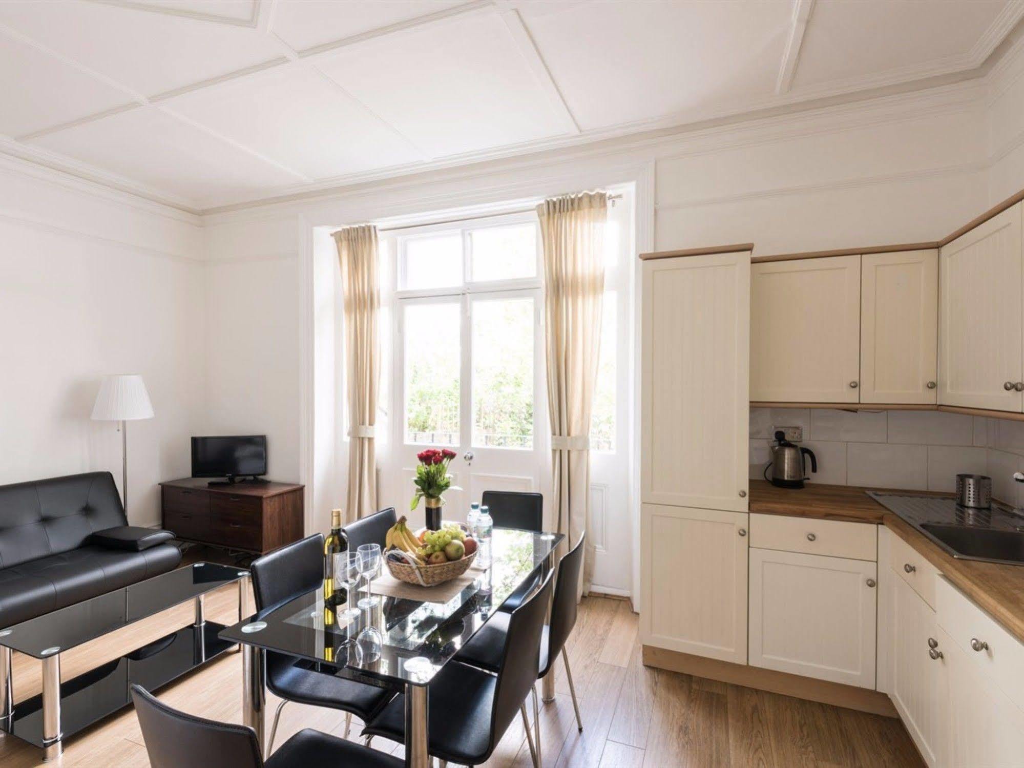 Kensington Apartments リッチモンド エクステリア 写真