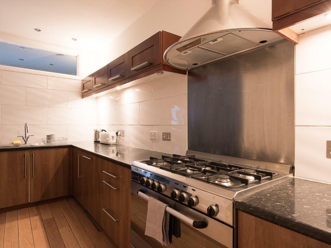 Kensington Apartments リッチモンド エクステリア 写真